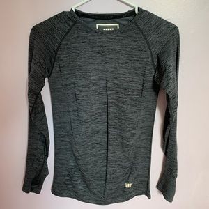 Long sleeve sport top